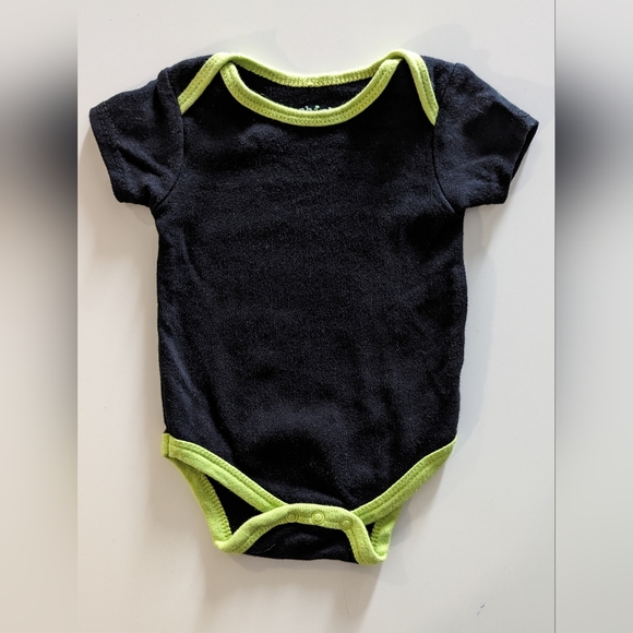 Halloween Bundle - "Cute to the Bone" - Size 0-3 - Picture 5 of 10